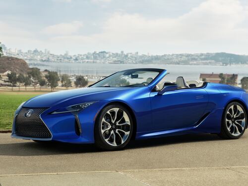 Bella da impazzire, ecco la Lexus LC Cabriolet