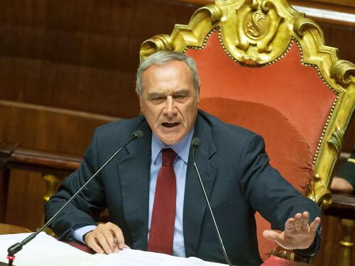 La mazzata di Grasso a Renzi: "No al voto anticipato"