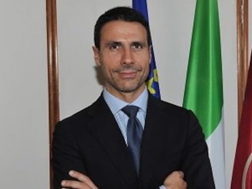 La Giunta Raggi perde un altro pezzo, lascia anche l'assessore alle Partecipate Gennaro