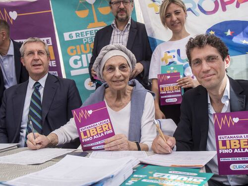 La pericolosa deriva della democrazia digitale. Così si rischia di affossare del tutto il Parlamento