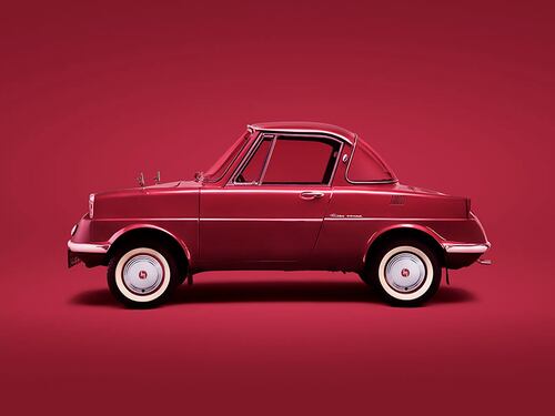 La piccola Mazda R360 compie sessant'anni