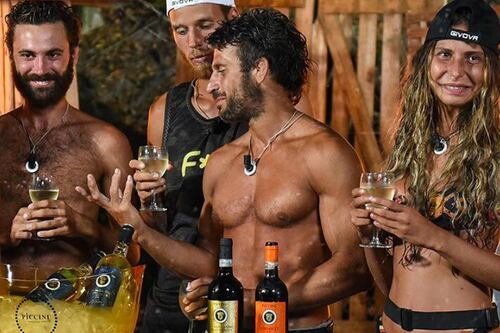 Sale la febbre per la finale. Scopri chi può vincere l'Isola