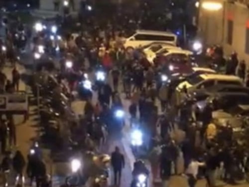 I fermati degli scontri di Napoli già in libertà. L'ira dei sindacati di polizia