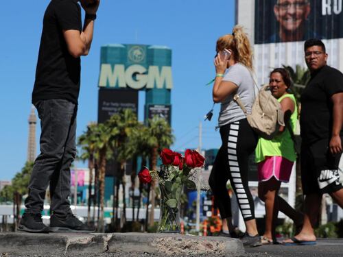 Raffica di mitra al concerto, strage a Las Vegas