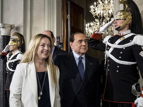 Silvio Berlusconi e l’investitura di Giorgia Meloni: “Carte in regola e autorevolezza per essere premier”
