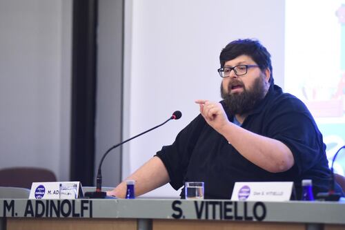 Mario Adinolfi sbrocca con Sergio Sylvestre: fomenti la rivolta, ridacce i soldi