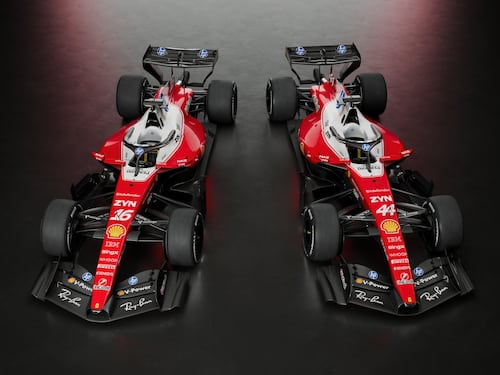 Ferrari svela nuova SF-26, Hamilton e Leclerc: "Obiettivo essere pronti"