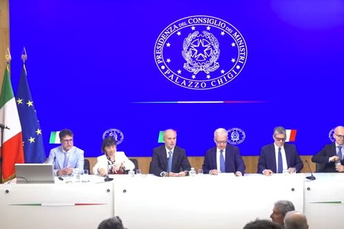 "Non è mai troppo presto", la campagna del governo sull'educazione digitale per neogenitori