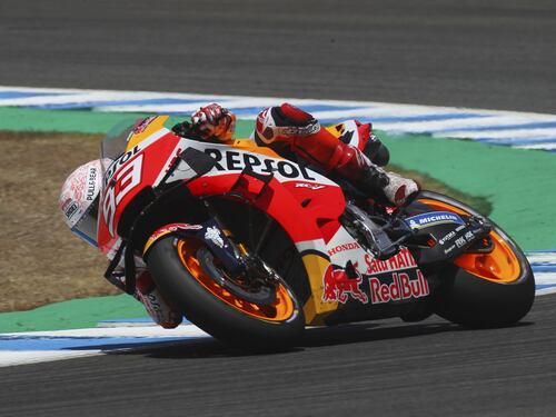 Quartararo si conferma, Marquez alza bandiera bianca