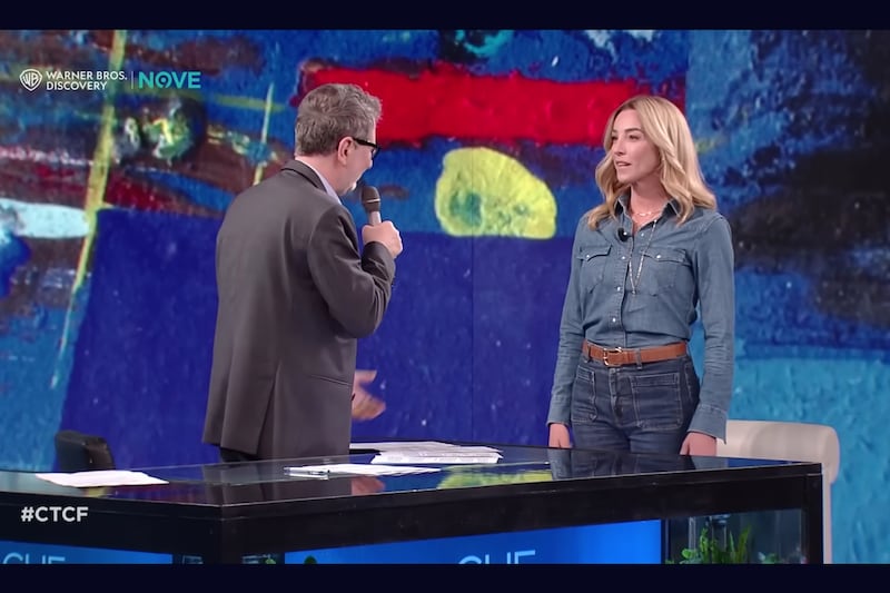Silvia Salis, la “benedizione” da Fazio mentre Schlein e Conte si fanno la guerra