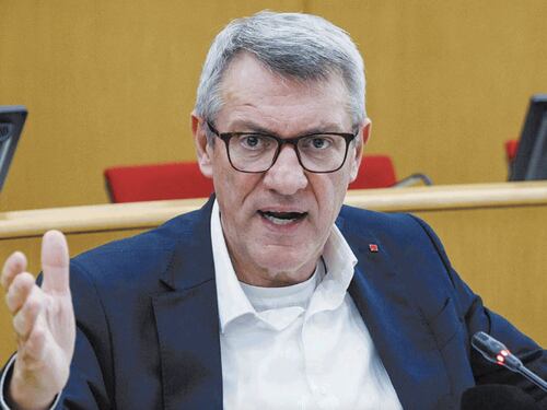 Il "capriccioso" Landini insiste con lo sciopero. E Schlein lo difende