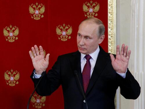 Russia-Usa, Putin vede Tillerson. Lavrov: "Divergenze non incolmabili"
