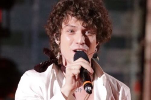 Amici Speciali, Irama è il vincitore. Testa a testa con Michele Bravi poi il monologo per George Floyd