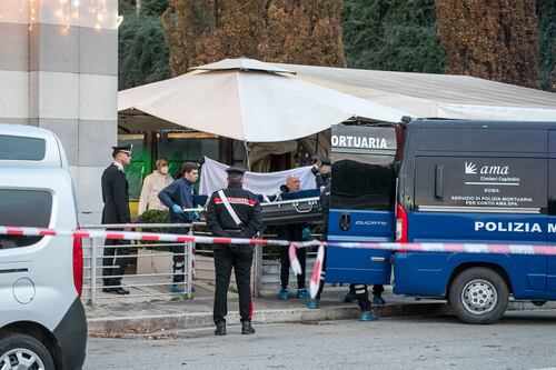 Fidene, morte 3 donne ad una riunione di condominio: strage con la pistola del poligono