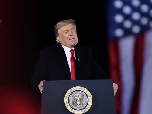 Donald Trump vuole concedersi la grazia