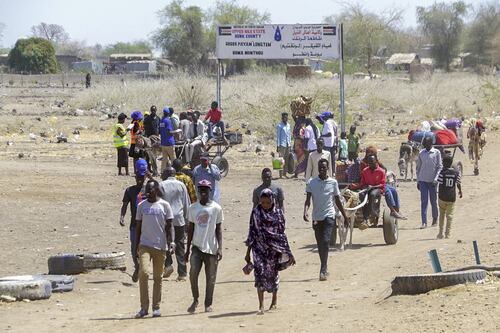 Sudan, tregua violata: addio agli aiuti umanitari. Si combatte a Khartoum
