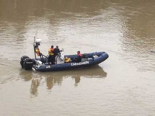 Donna morta nel Tevere. Il cadavere scoperto da un passante