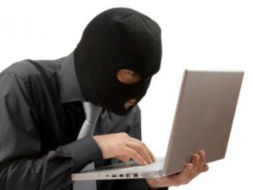 Cyber criminali e frodi online a Natale