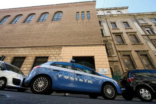 Roma, 13enne precipita dalla finestra e muore: choc alla scuola Santa Maria