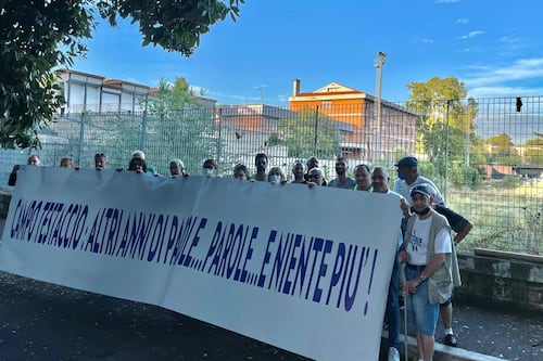 Campo Testaccio, flash mob per riaprire l'impianto sportivo