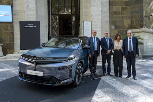 Urso: "Il rilancio dell'auto italiana"
