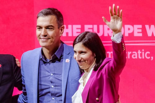 Gli orfanElly di Pedro Sanchez, prima modello ora «ex»