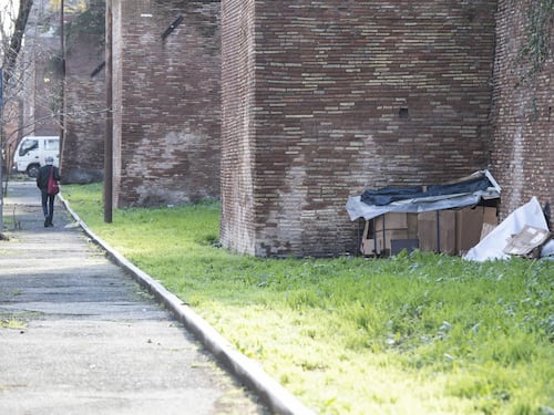 "Mia figlia terrorizzata, quell'uomo l'ha colpita mentre andava a scuola"