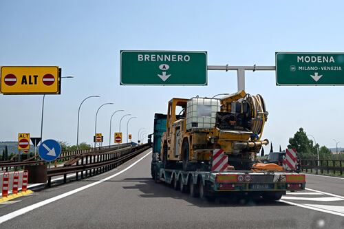 Brennero, incendio doloso sulla linea ferroviaria. Si indaga sulla pista anarchica