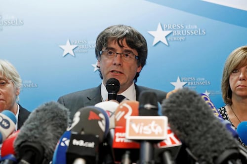 Catalogna, Madrid ha emesso il mandato di arresto europeo per Puigdemont
