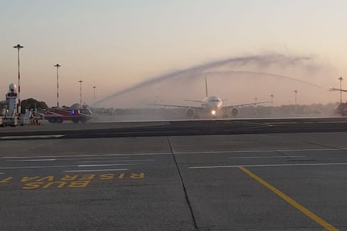 LINATE, ATTERRATO IL PRIMO AEREO DOPO IL RESTYLING DI TRE MESI