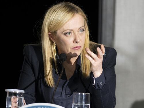 Migranti, lotta dura agli scafisti. Meloni: li perseguiremo ovunque