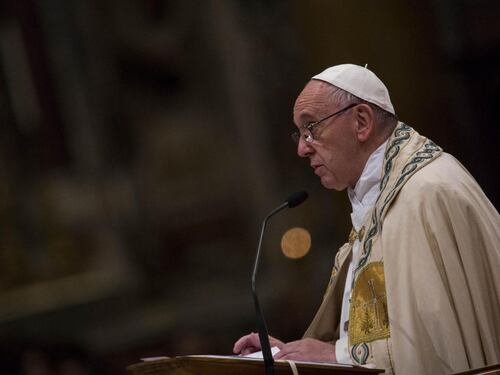 Papa Francesco: "Siamo in debito con i nostri giovani che costringiamo ad emigrare"