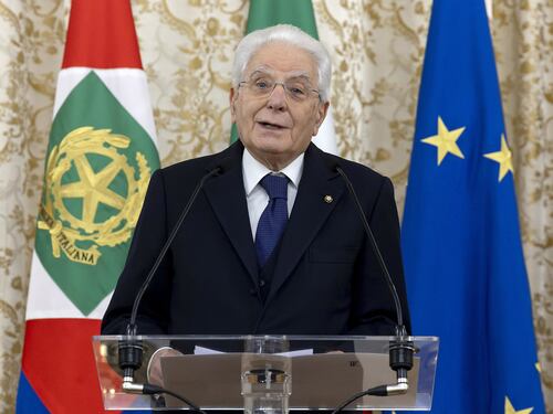 Iran, Sergio Mattarella contro la repressione: "Sterminio efferato"