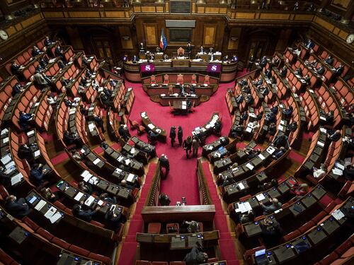 La partita di governo si gioca sui "responsabili"