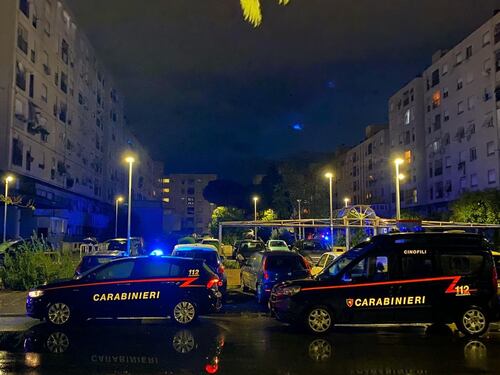 Blitz nel fortino dello spaccio: 20 arresti a Tor Bella Monaca