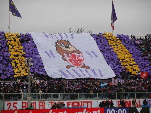 Fiorentina-Juventus, i tifosi della Viola scioperano. Perché la curva è vuota