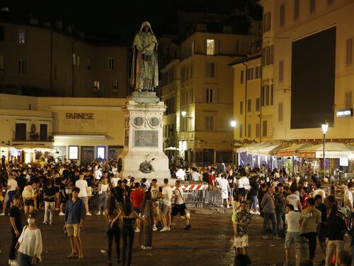 Notti violente a Roma. Rapine, risse e droga: telecamere in arrivo