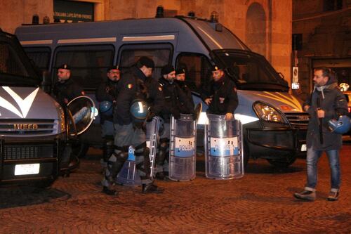 Sì alla manifestazione antirazzista, Macerata blindata: scuole chiuse e bus fermi