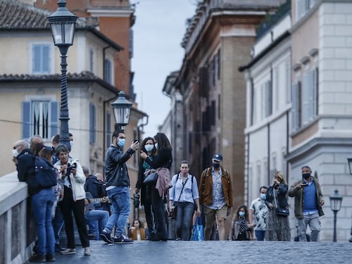 Gite, sport, feste e ristoranti. Ecco il testo del nuovo Dpcm anti-Covid