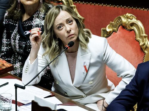 Giorgia Meloni lancia la sfida ai femminicidi: "Non ci fermeremo"