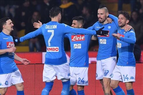 Il Napoli risponde alla Juve e resta al comando