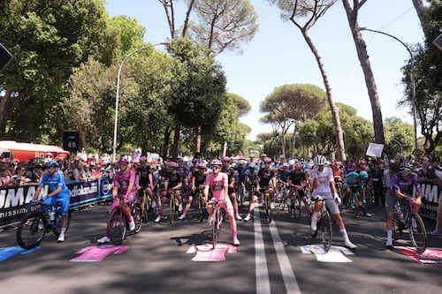 Fiume di soldi pubblici per il "Giro" targato Rcs