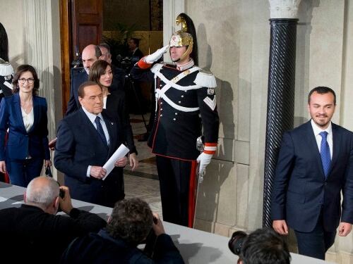 Berlusconi: "Governo al centrodestra. Premier della Lega, no a odio e dilettantismi"