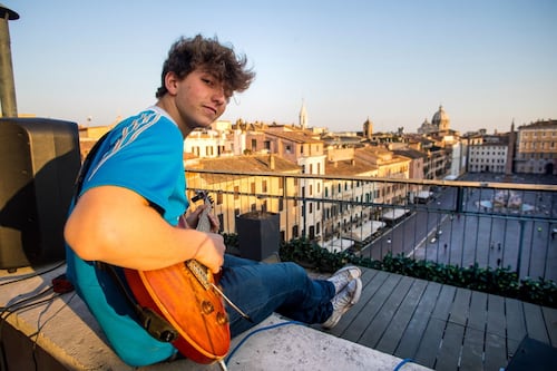 Jacopo Mastrangelo, dopo 3 anni torna il chitarrista del lockdown