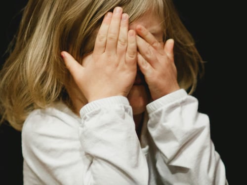 Orrore nel centro migranti, abusi su una bambina di 10 anni: bengalese verso il processo