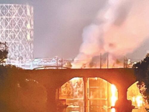 Ponte di ferro crollato: colpa delle baracche e del degrado
