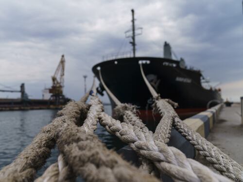 Guerra in Ucraina, navi russe esplose con droni. Il Cremlino: Londra coinvolta nell'attacco