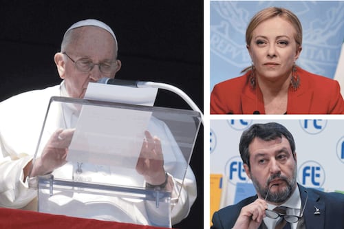 Migranti, il Papa dà ragione al governo: "Basta trafficanti di esseri umani"