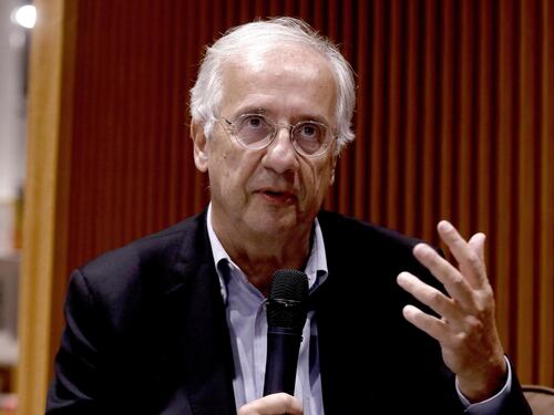 Walter Veltroni, bufera per il libro "pro gender" a scuola: la Lega porta il caso in Parlamento