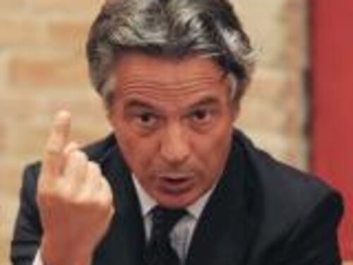 Banchieri in rivolta: "Facciamo profitti non servizi pubblici"